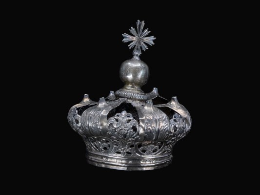 antieke-zilveren-kroon-uit-napels